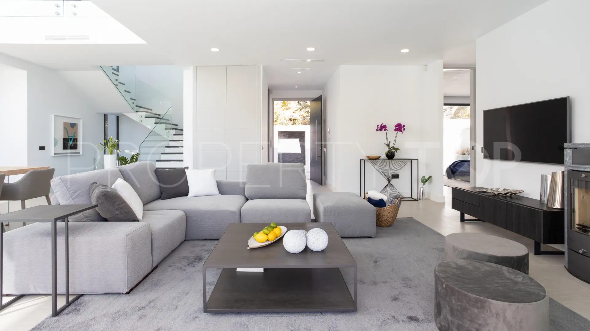 5 bedrooms house for sale in Marbesa