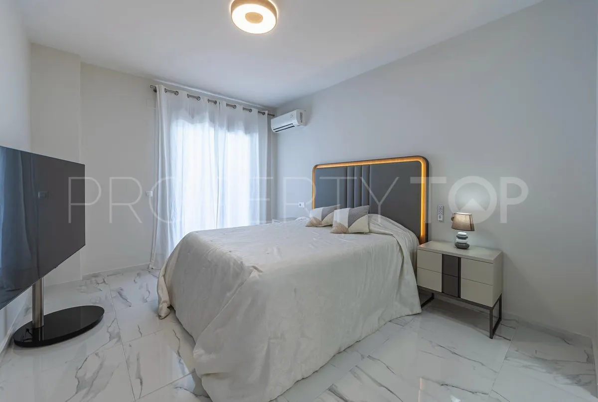 3 bedrooms Nueva Andalucia ground floor apartment for sale