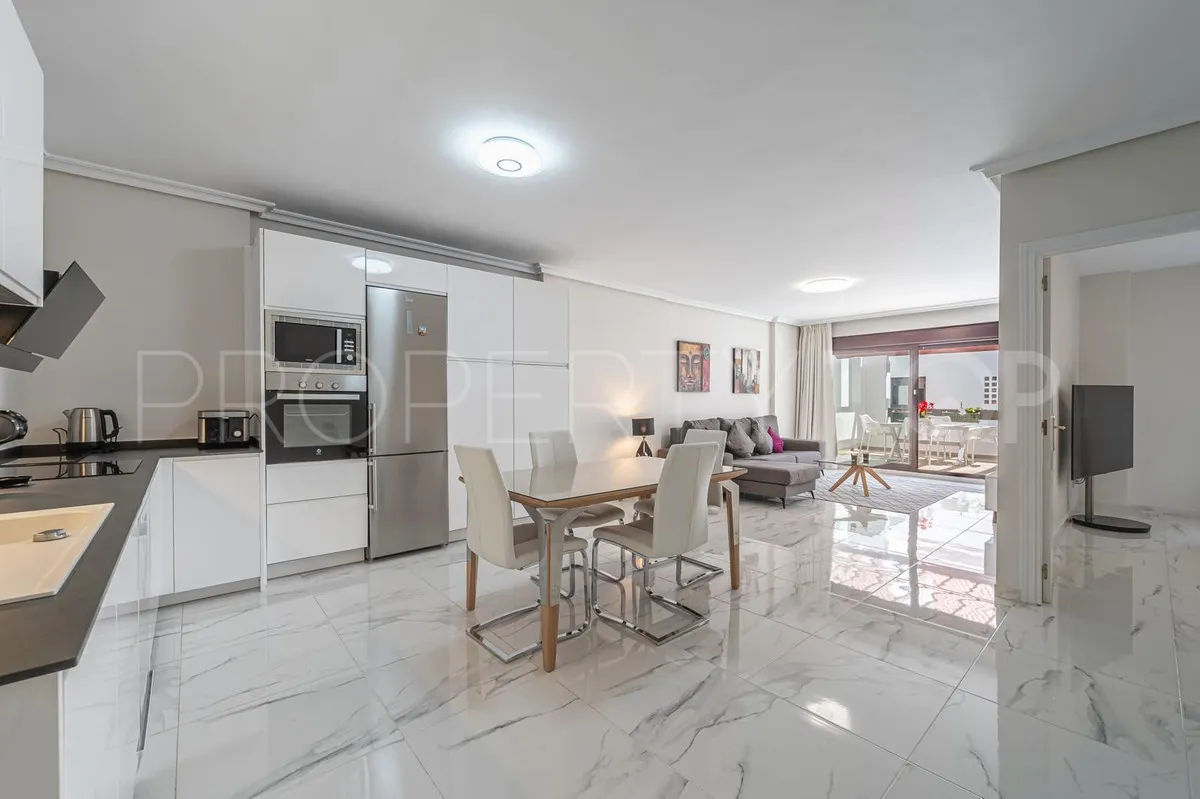 3 bedrooms Nueva Andalucia ground floor apartment for sale