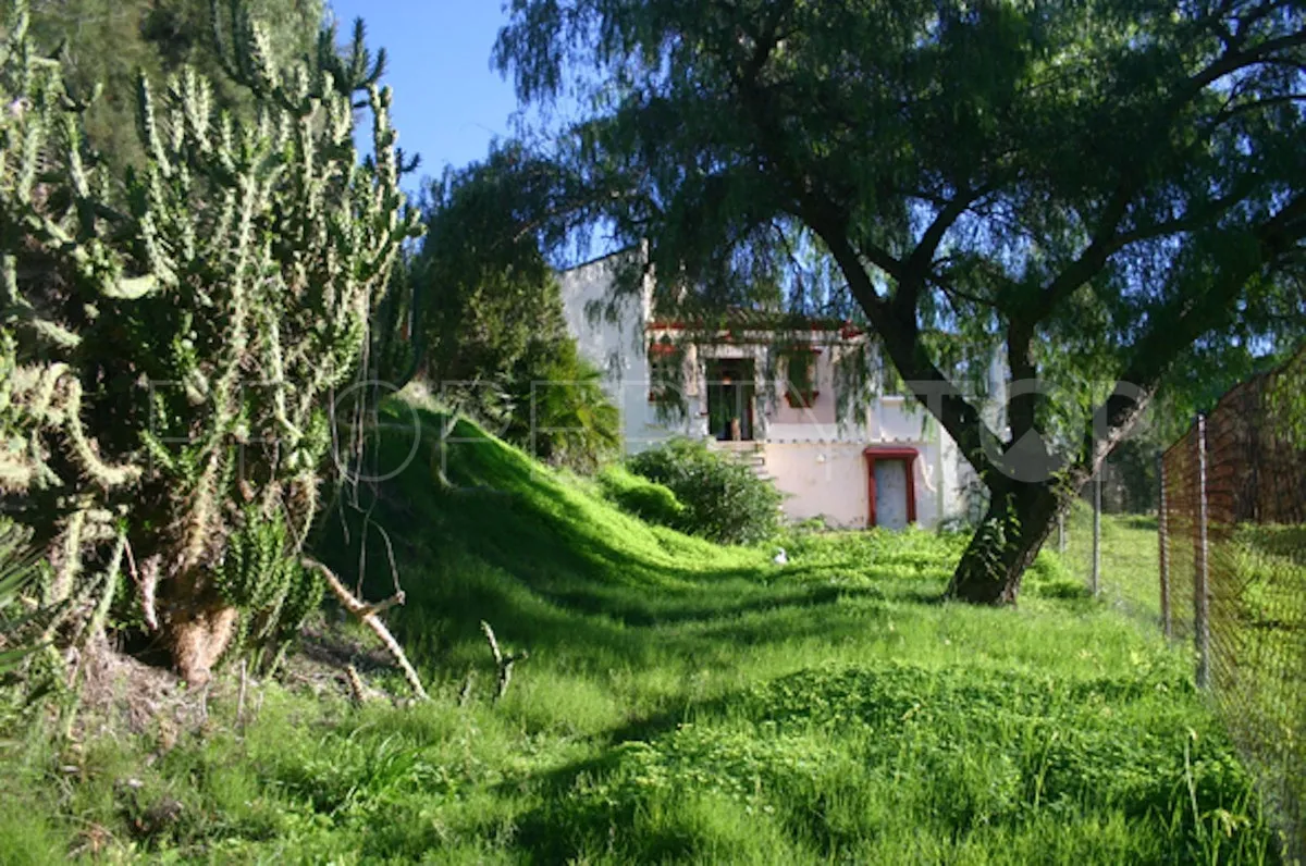 Villa en venta de 2 dormitorios en Benahavis