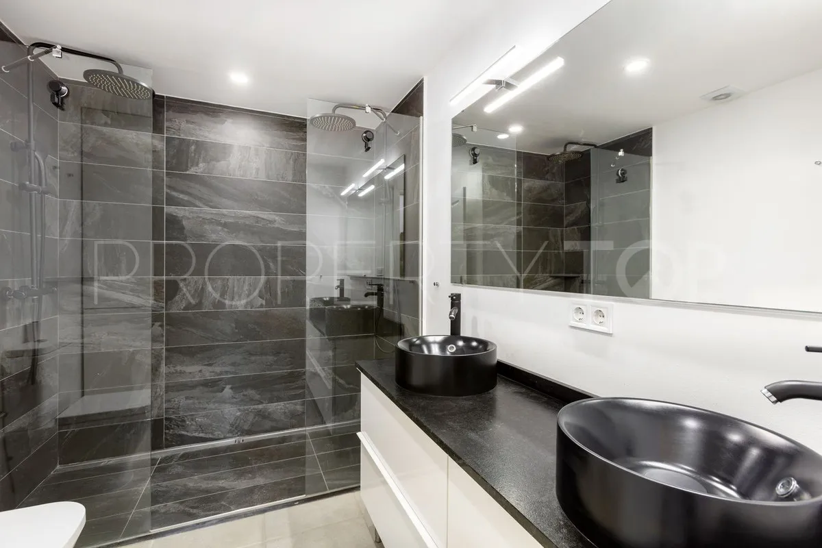 3 bedrooms apartment for sale in Nueva Andalucia