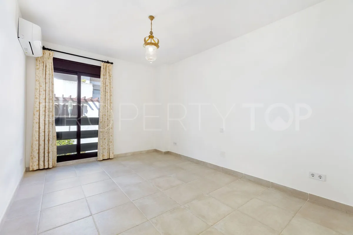 3 bedrooms apartment for sale in Nueva Andalucia
