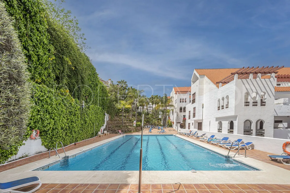 Apartamento en venta en Nueva Andalucia con 3 dormitorios