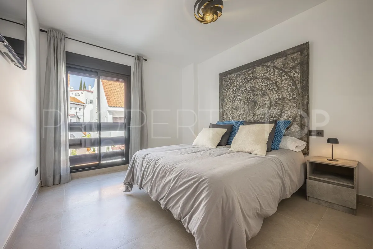 Apartamento en venta en Nueva Andalucia con 3 dormitorios