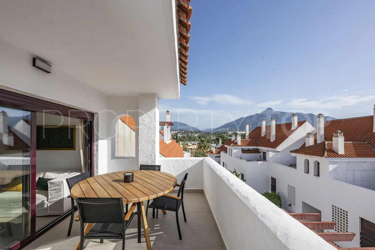 Apartamento en venta en Nueva Andalucia con 3 dormitorios