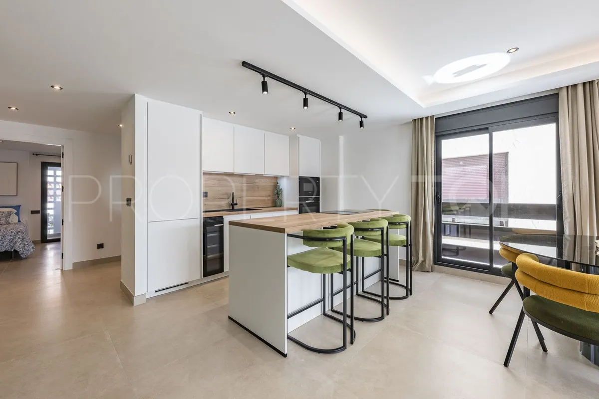 Apartamento en venta en Nueva Andalucia con 3 dormitorios