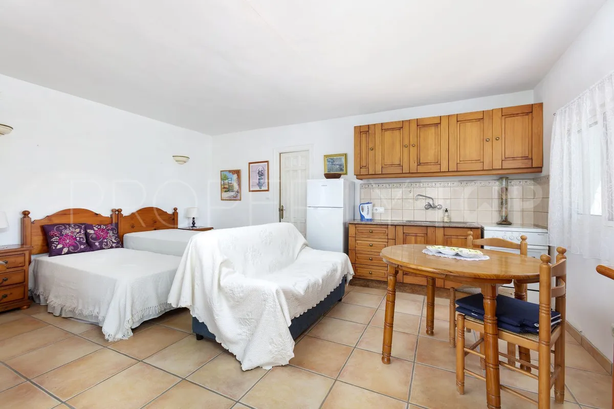 Finca en venta de 4 dormitorios en Pizarra