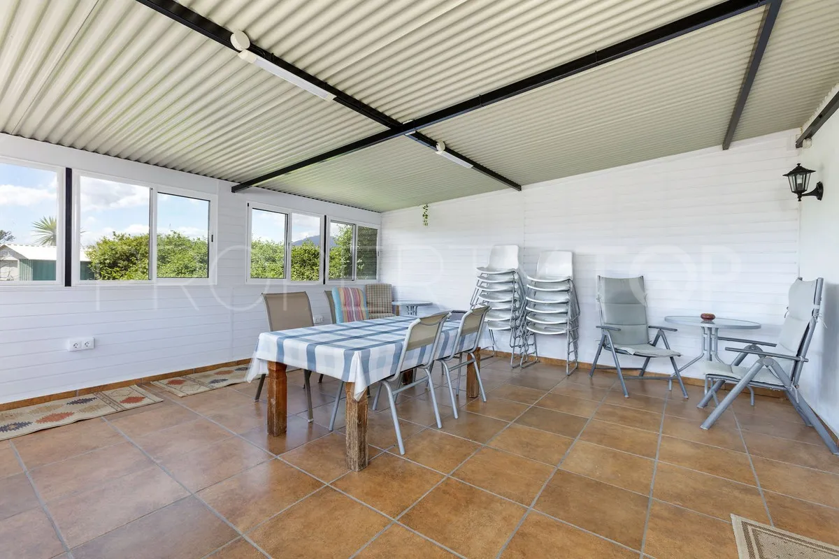 Finca en venta de 4 dormitorios en Pizarra