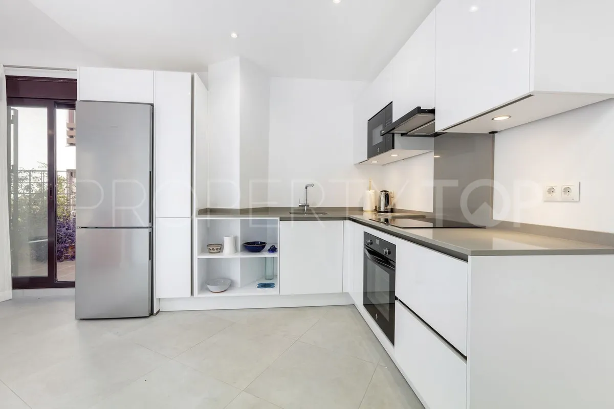 Nueva Andalucia ground floor apartment for sale