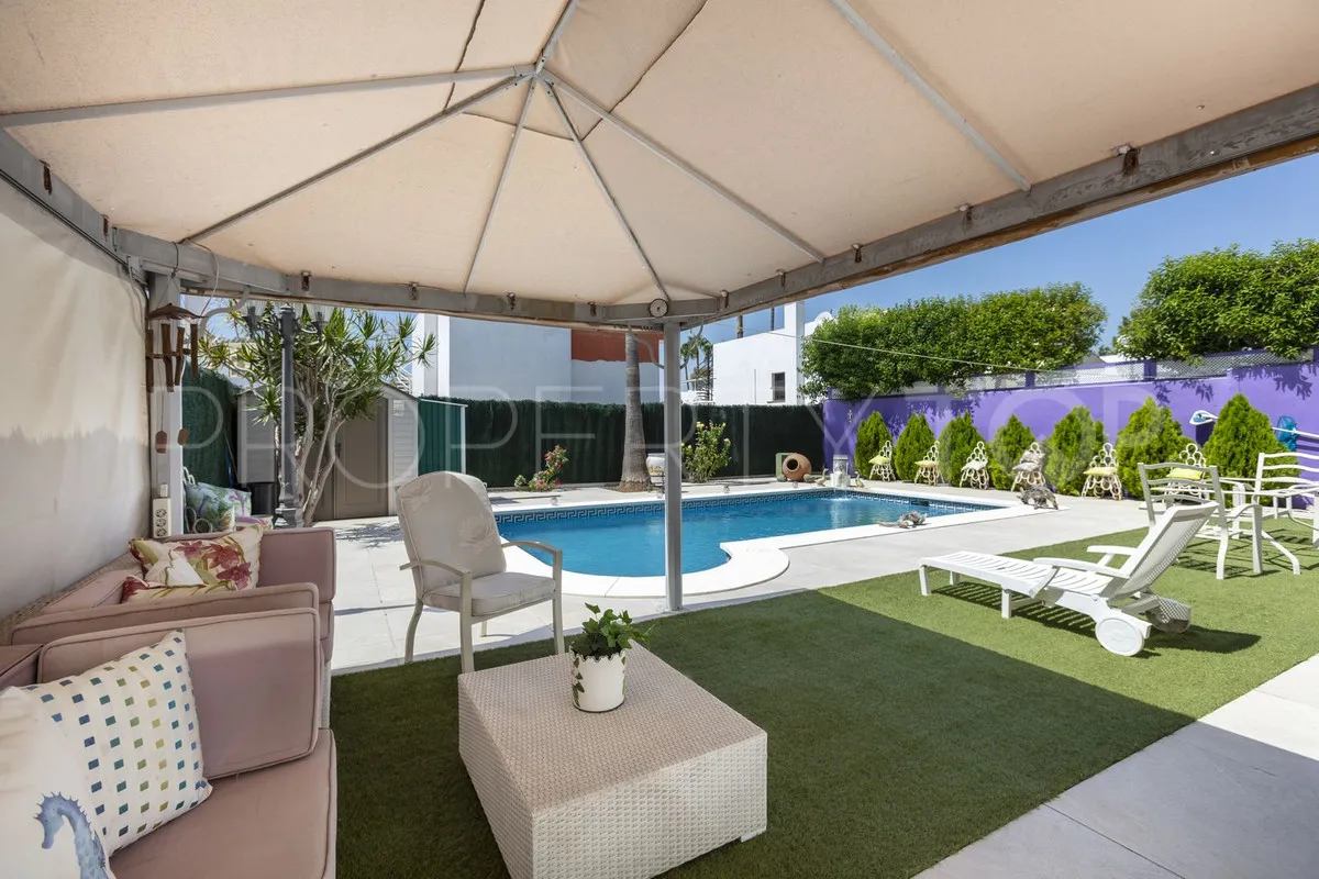 Villa con 4 dormitorios en venta en Atalaya