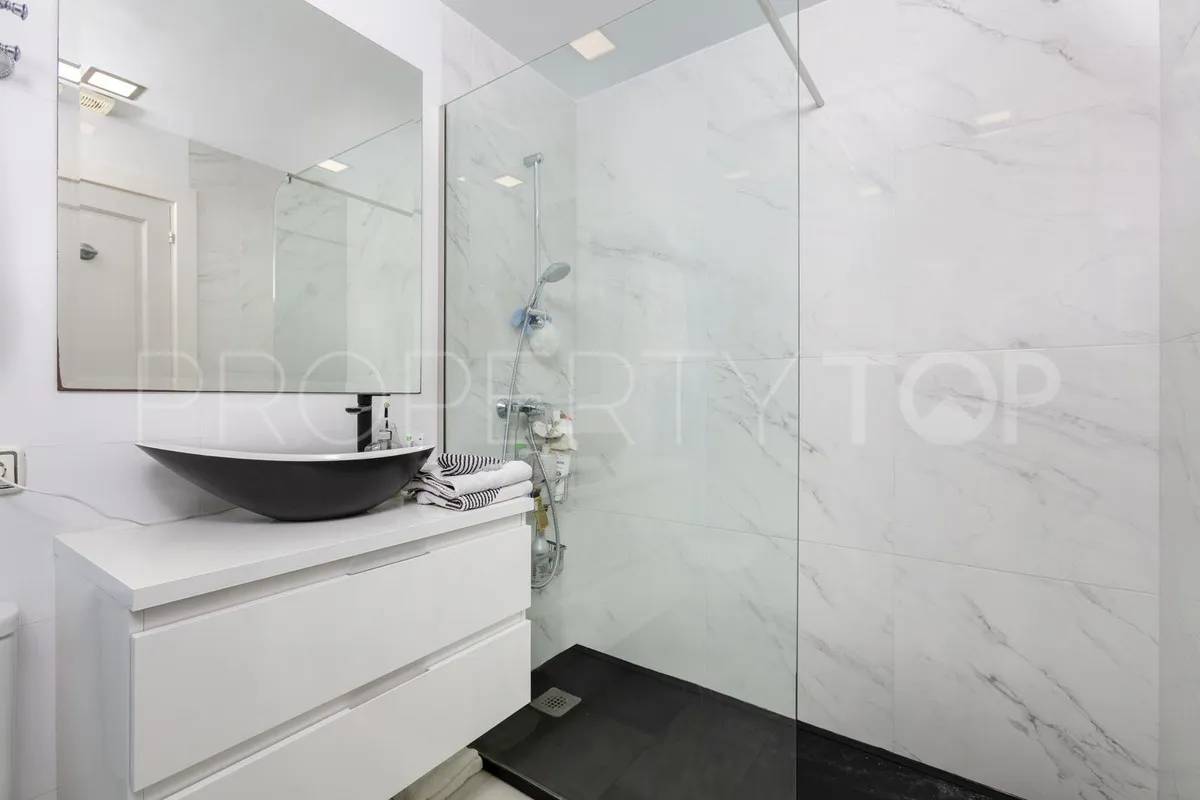 Villa con 4 dormitorios en venta en Atalaya