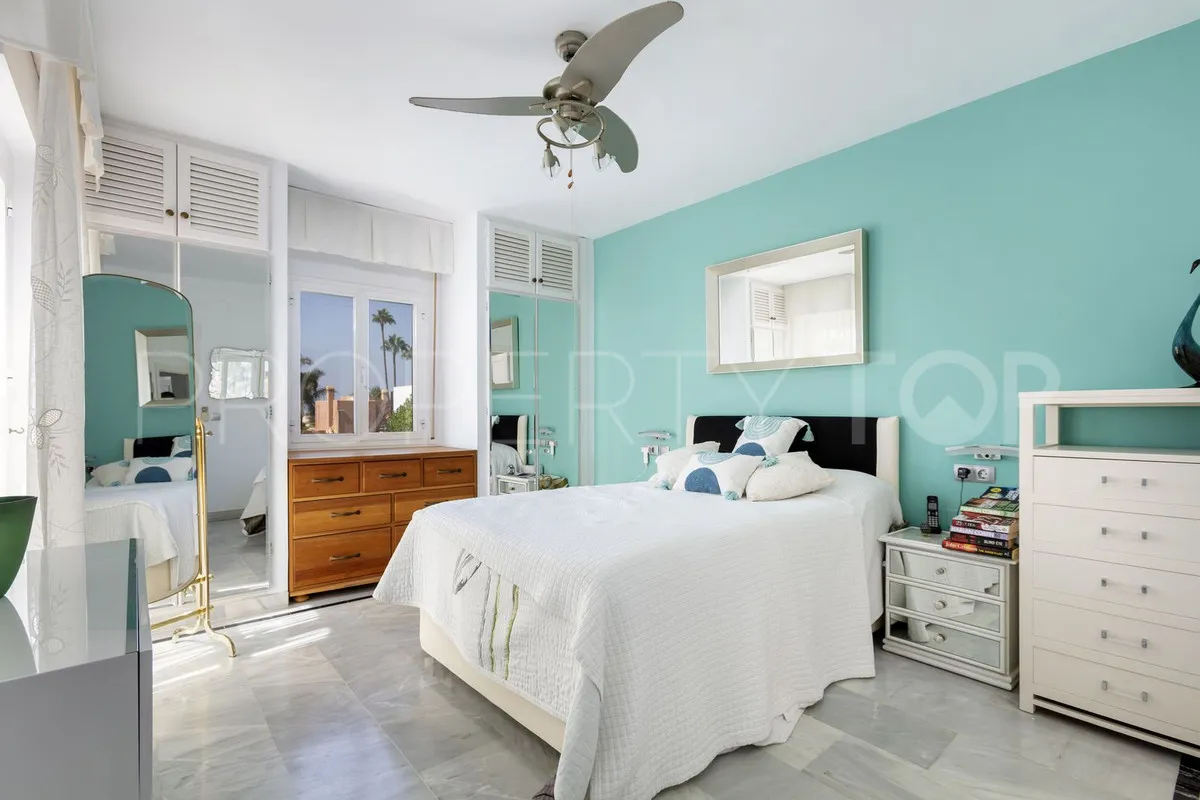 Villa con 4 dormitorios en venta en Atalaya