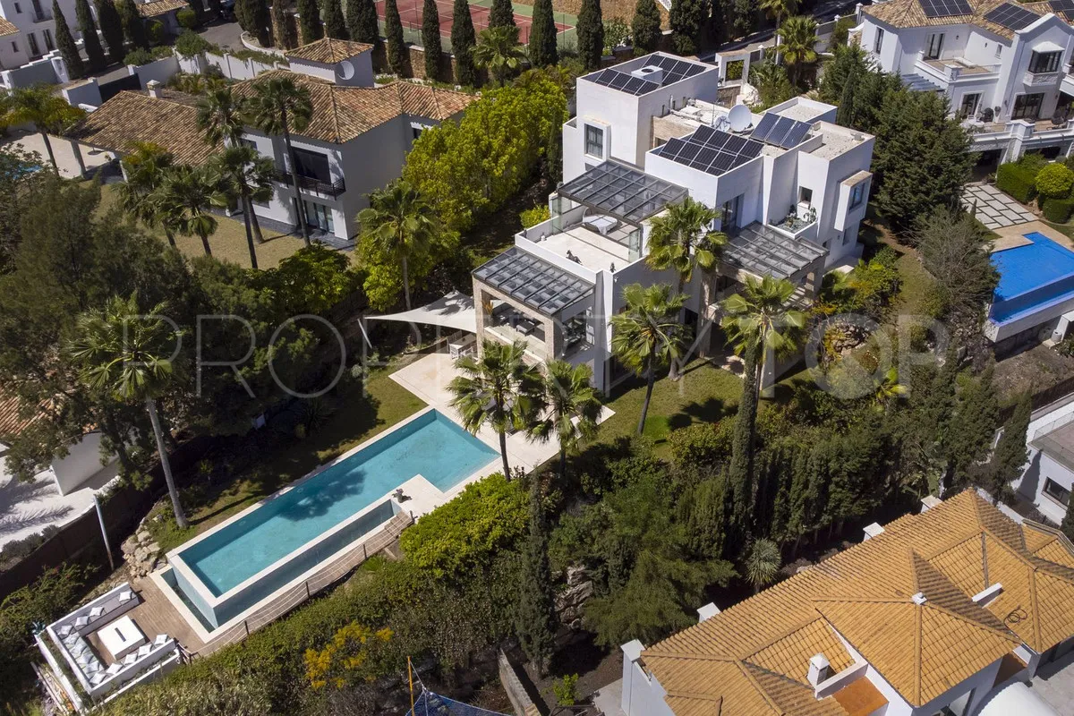 For sale El Paraiso 5 bedrooms villa