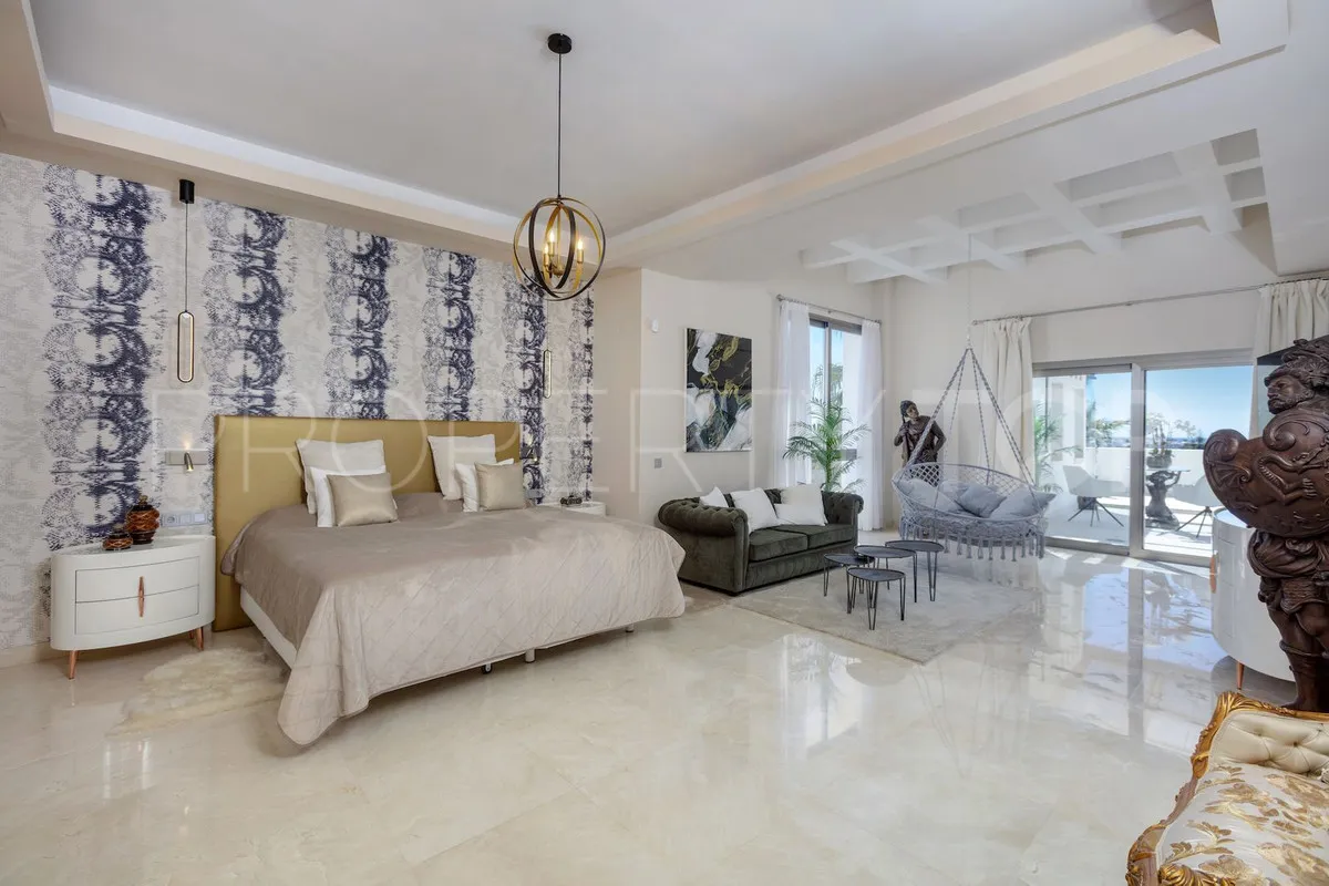 For sale El Paraiso 5 bedrooms villa