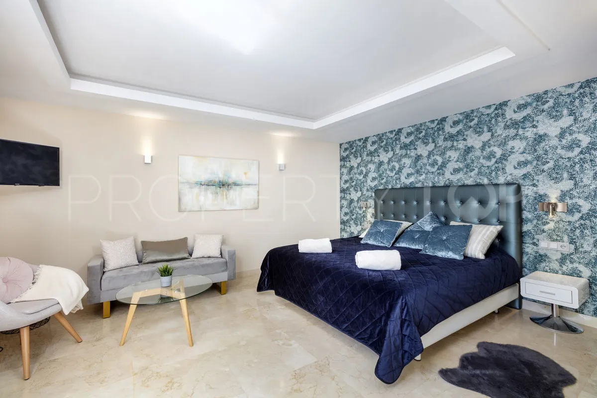 For sale El Paraiso 5 bedrooms villa