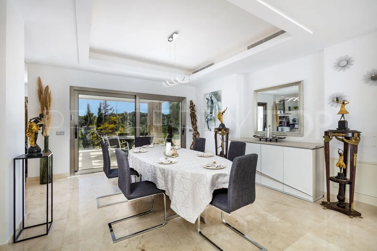 For sale El Paraiso 5 bedrooms villa