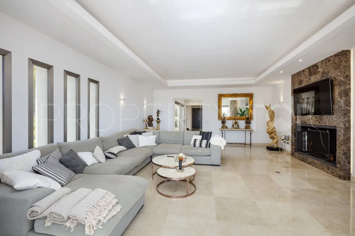 For sale El Paraiso 5 bedrooms villa