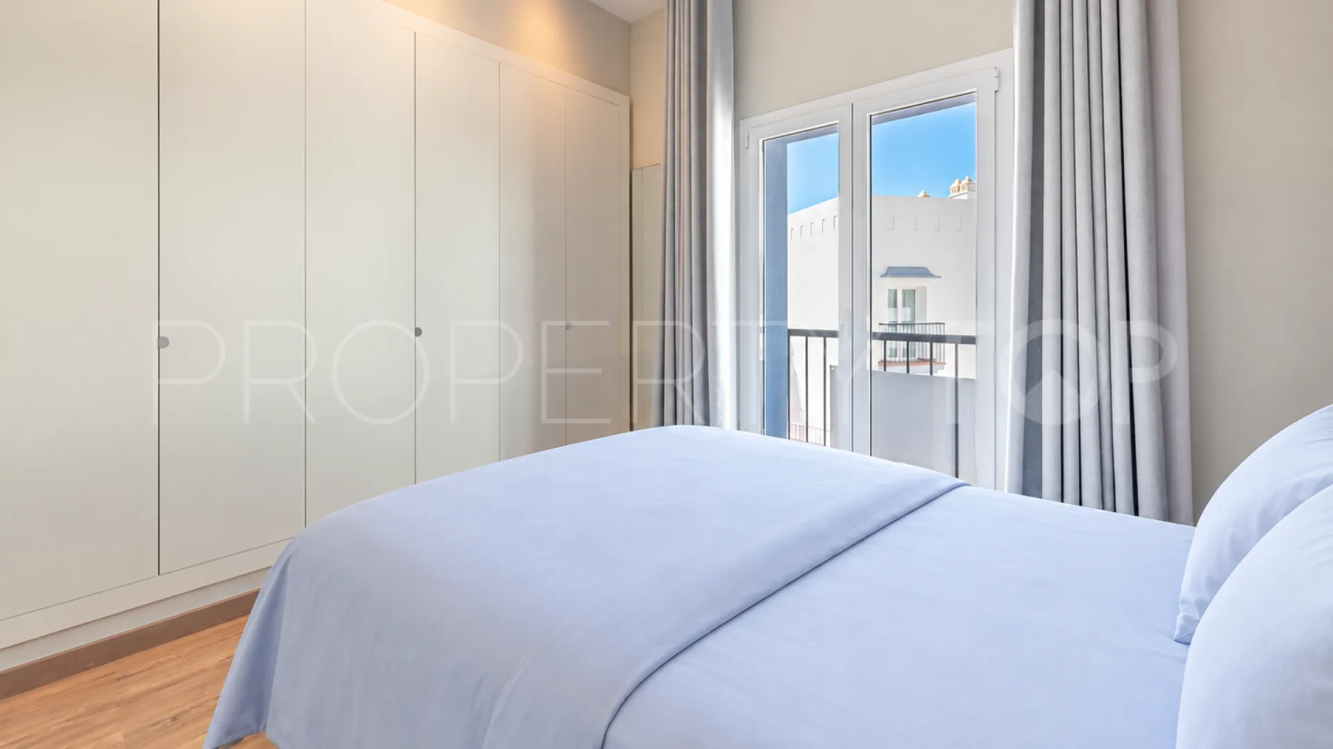 For sale Paraiso Pueblo penthouse