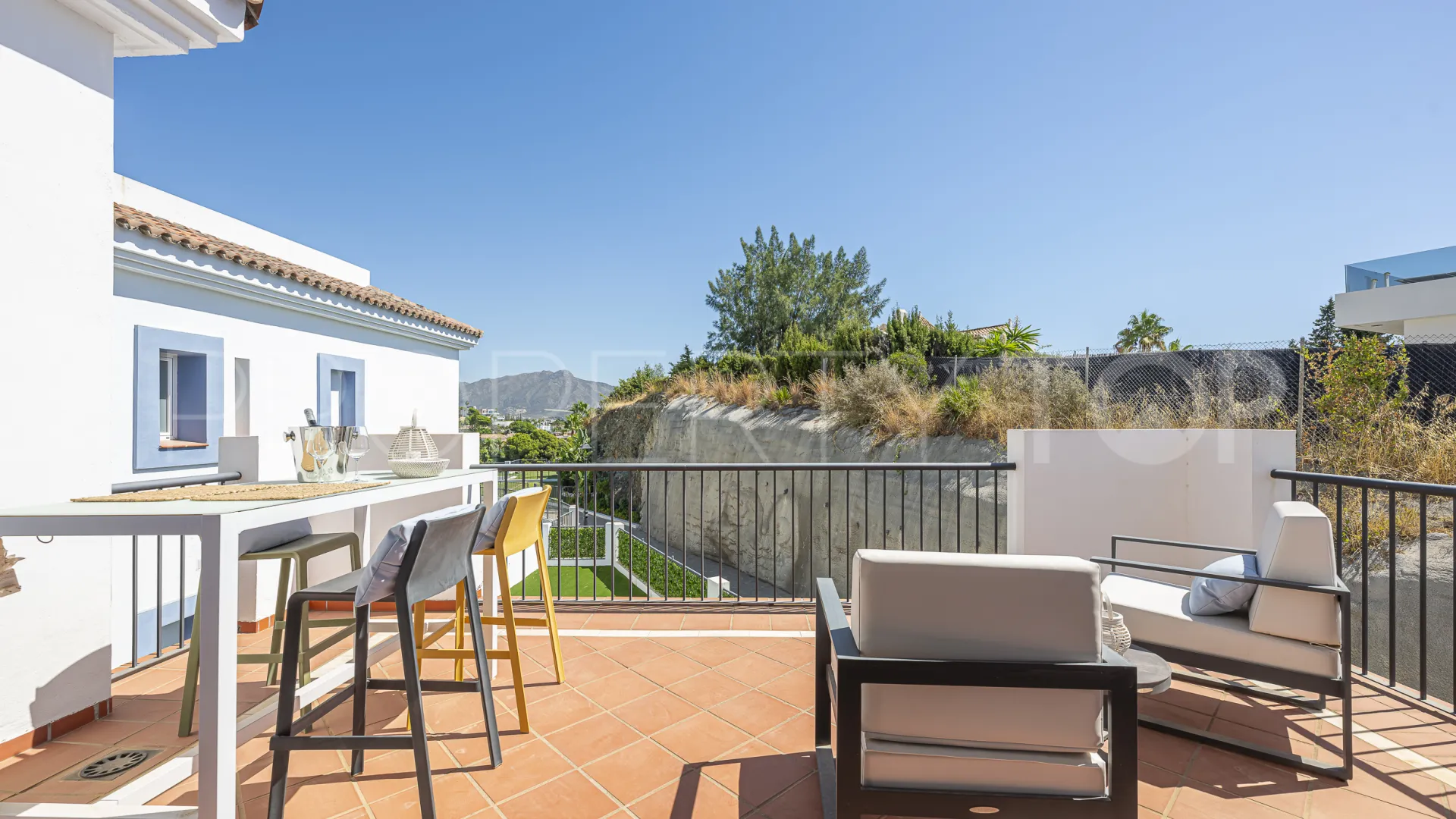For sale Paraiso Pueblo penthouse