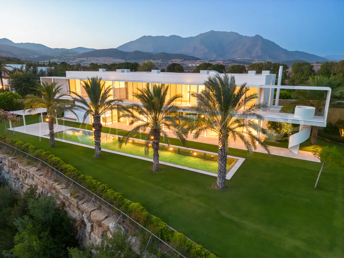 Comprar villa de 5 dormitorios en Finca Cortesin