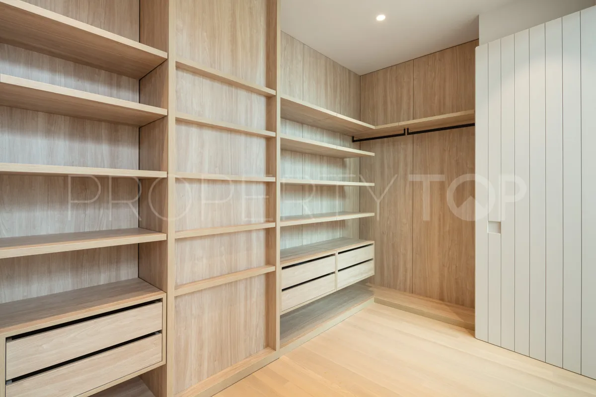 Comprar villa de 5 dormitorios en Finca Cortesin