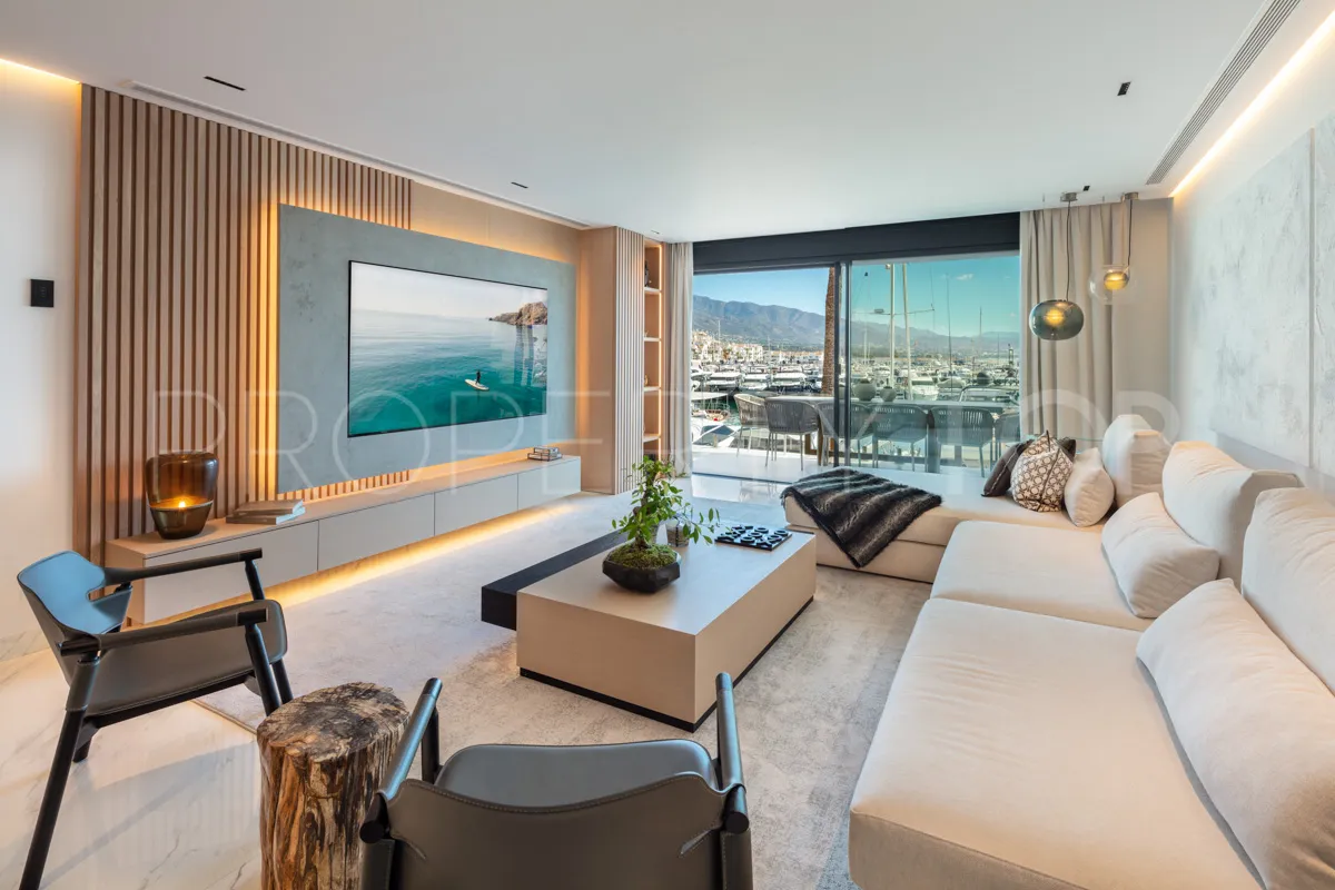 Apartamento en venta con 3 dormitorios en Marbella - Puerto Banus