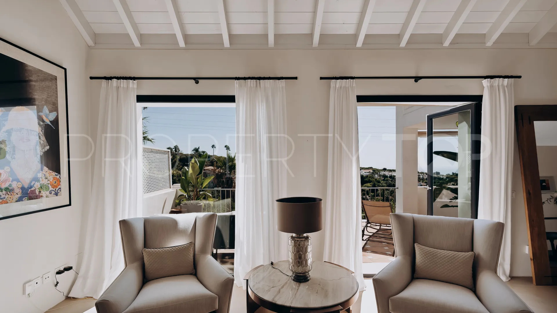 For sale house with 4 bedrooms in Marbella Hill Village
