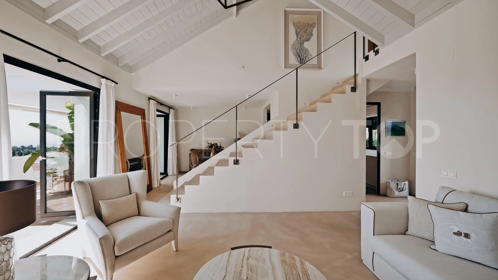 For sale house with 4 bedrooms in Marbella Hill Village