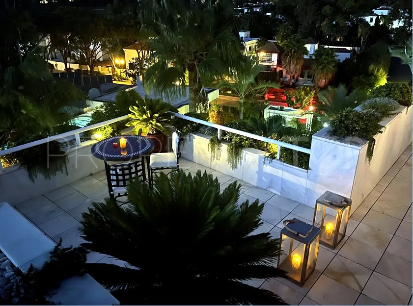 Duplex penthouse with 4 bedrooms for sale in Los Granados Golf