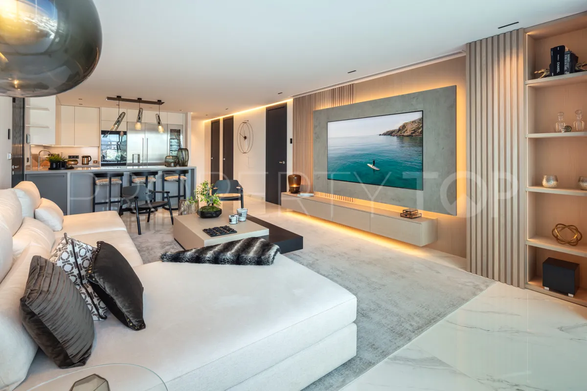 Apartamento con 3 dormitorios en venta en Marbella - Puerto Banus