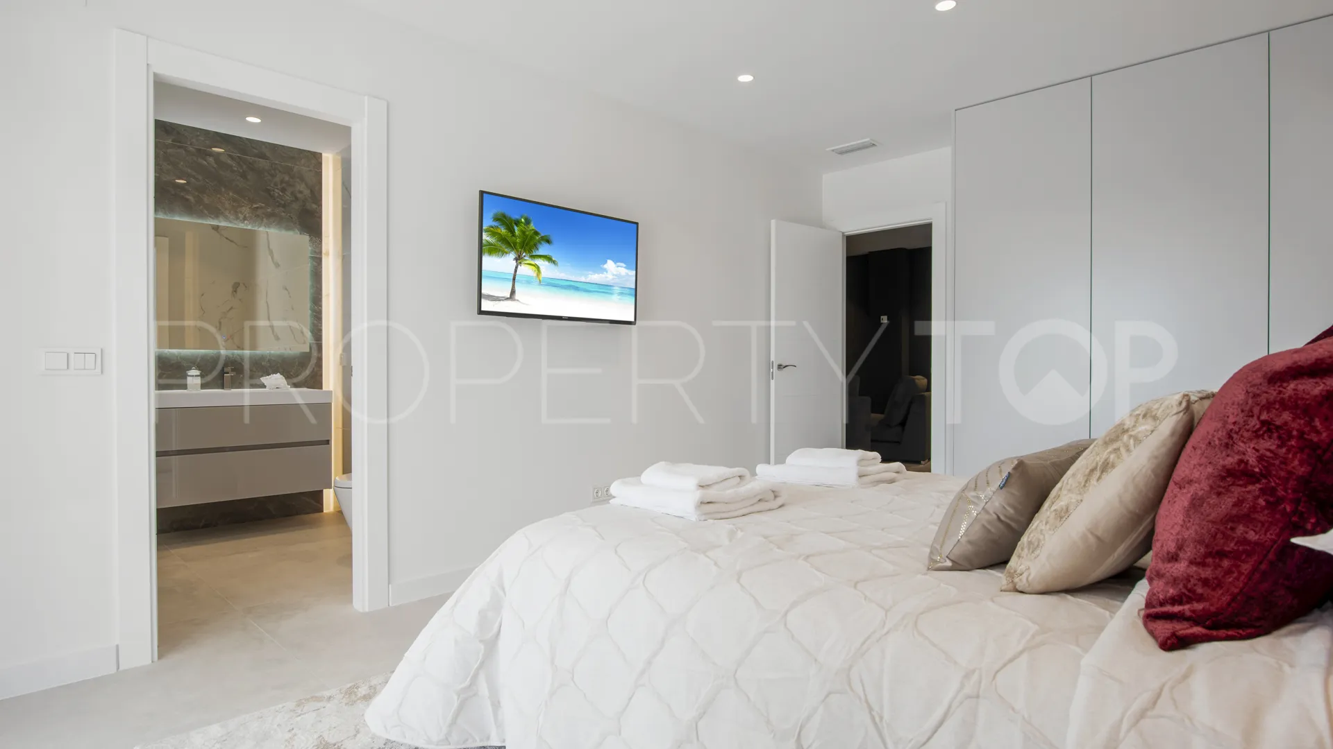 Los Flamingos, villa a la venta