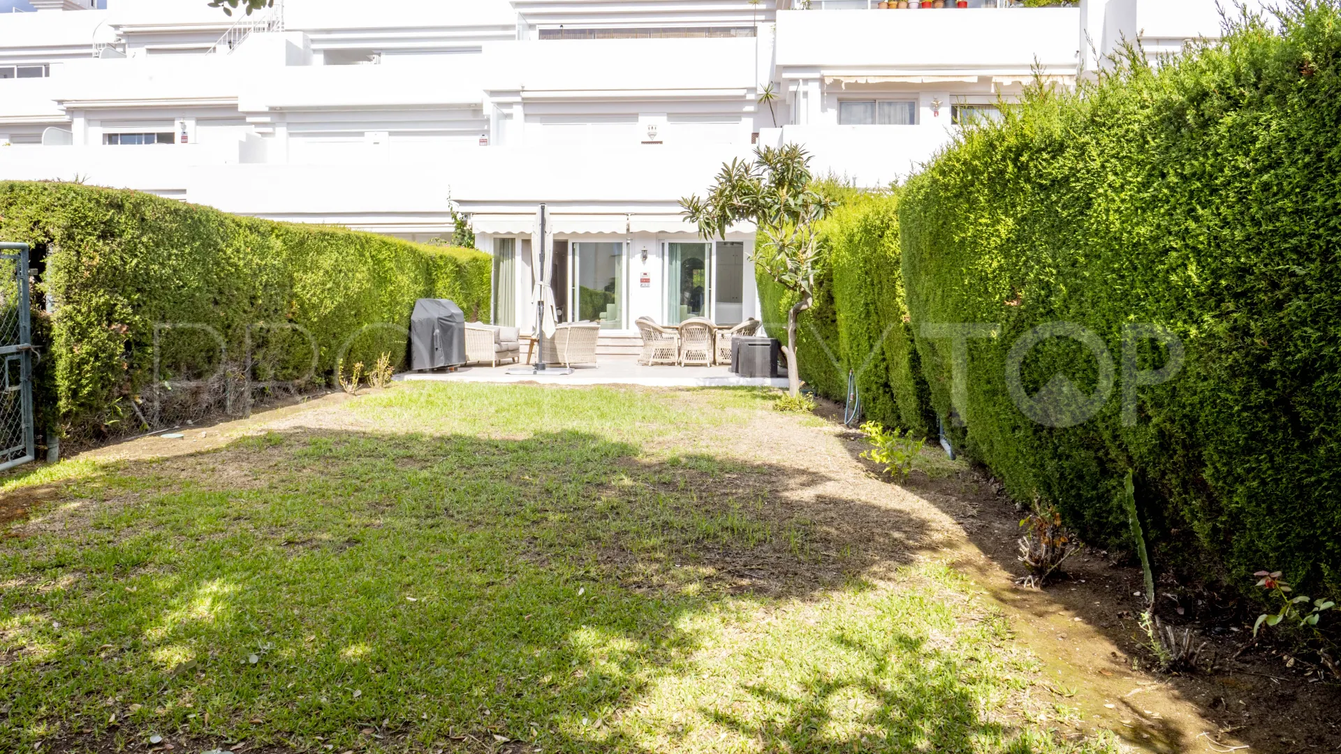 Comprar apartamento planta baja con 2 dormitorios en Sun Gardens
