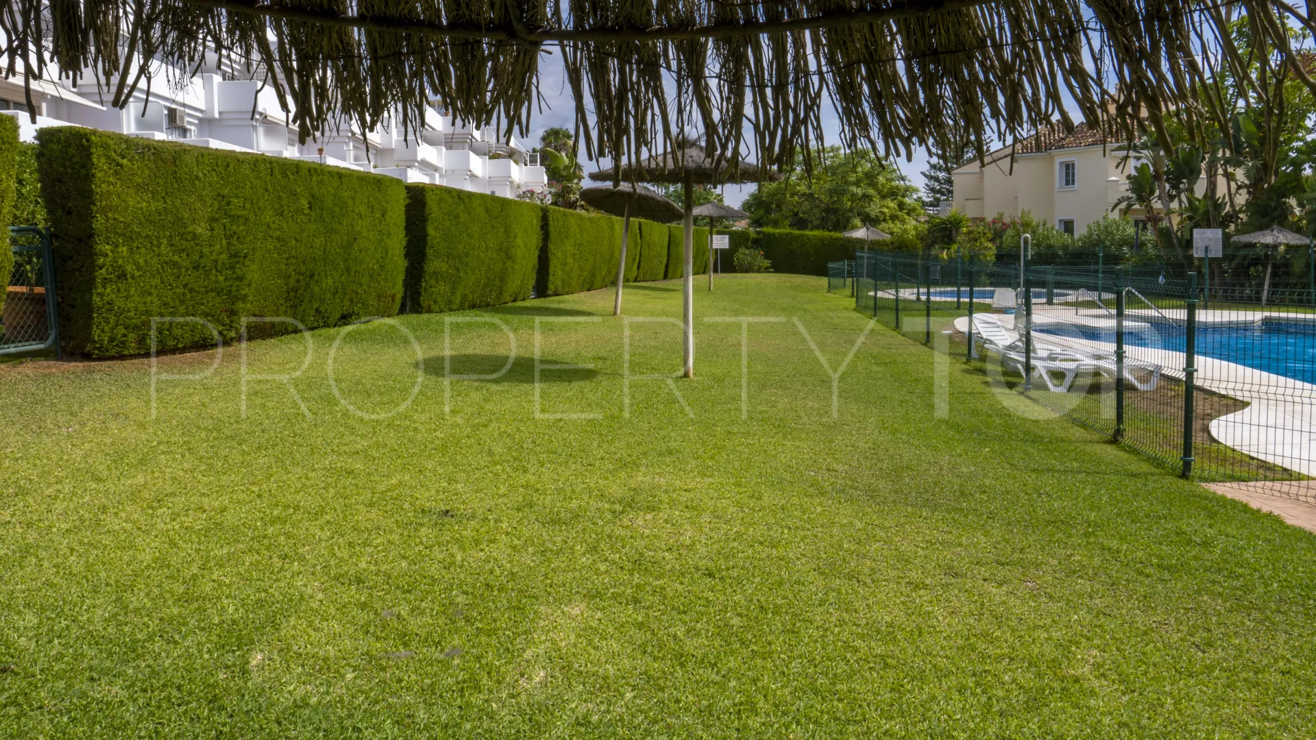 Comprar apartamento planta baja con 2 dormitorios en Sun Gardens