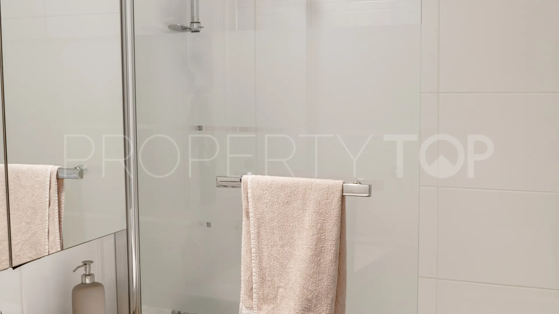 Comprar apartamento planta baja con 2 dormitorios en Sun Gardens