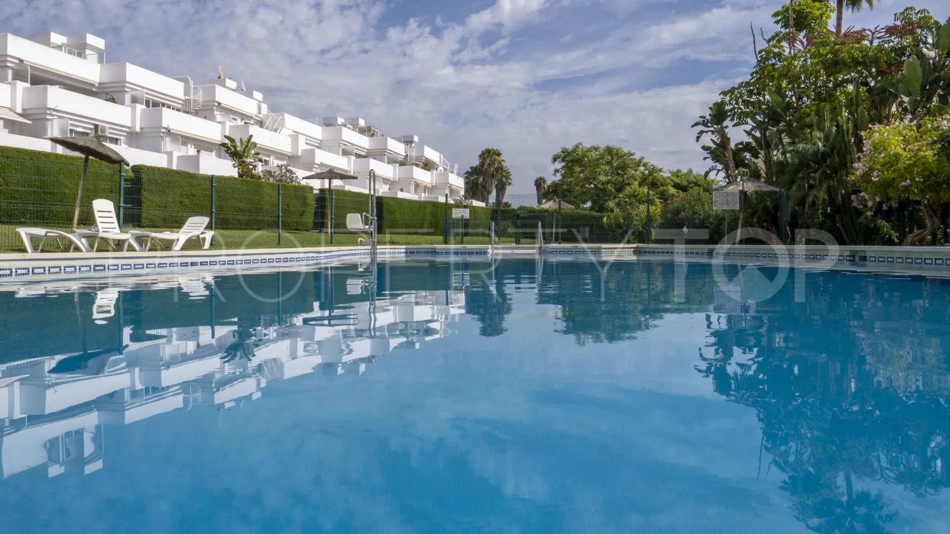 Comprar apartamento planta baja con 2 dormitorios en Sun Gardens