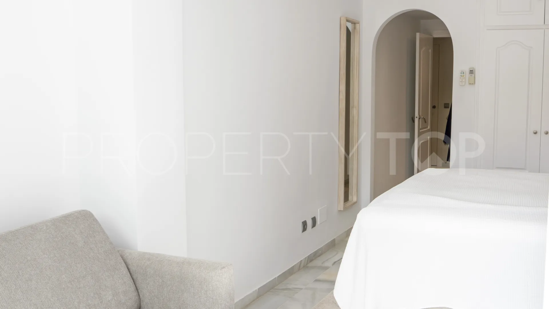 Comprar apartamento planta baja con 2 dormitorios en Sun Gardens
