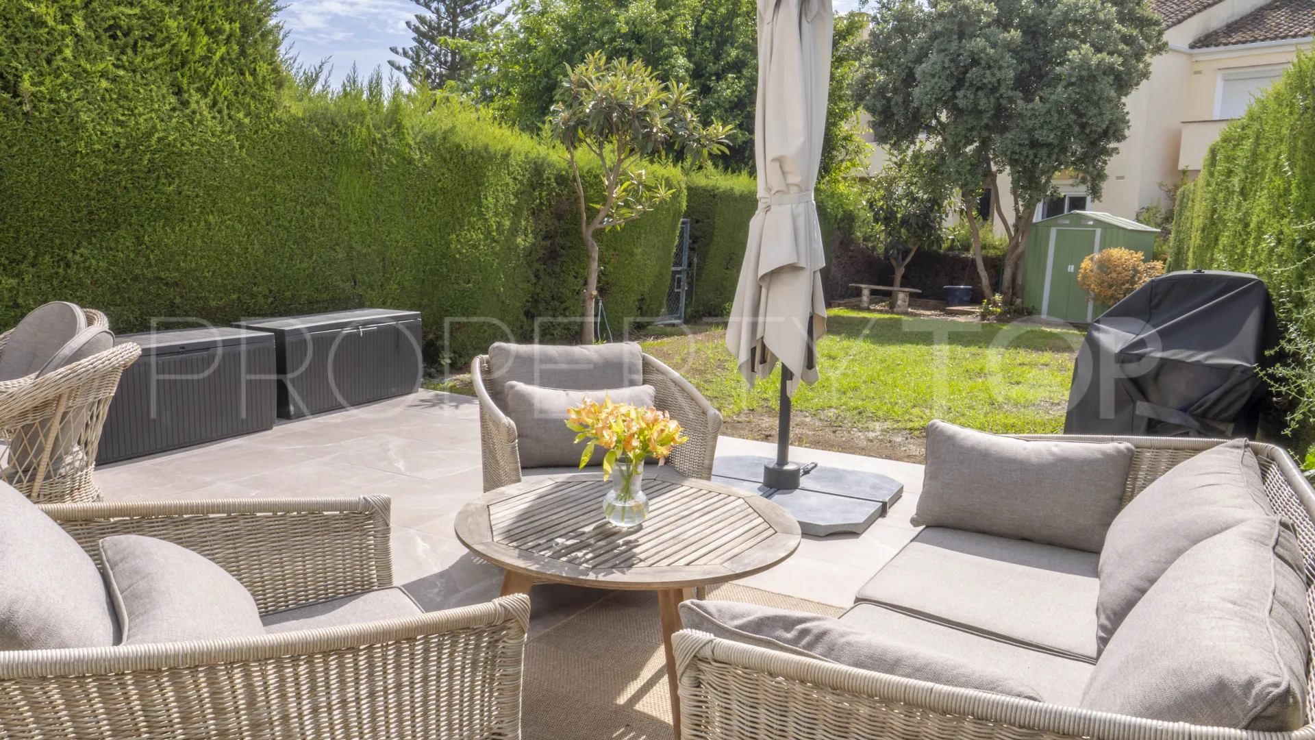 Comprar apartamento planta baja con 2 dormitorios en Sun Gardens