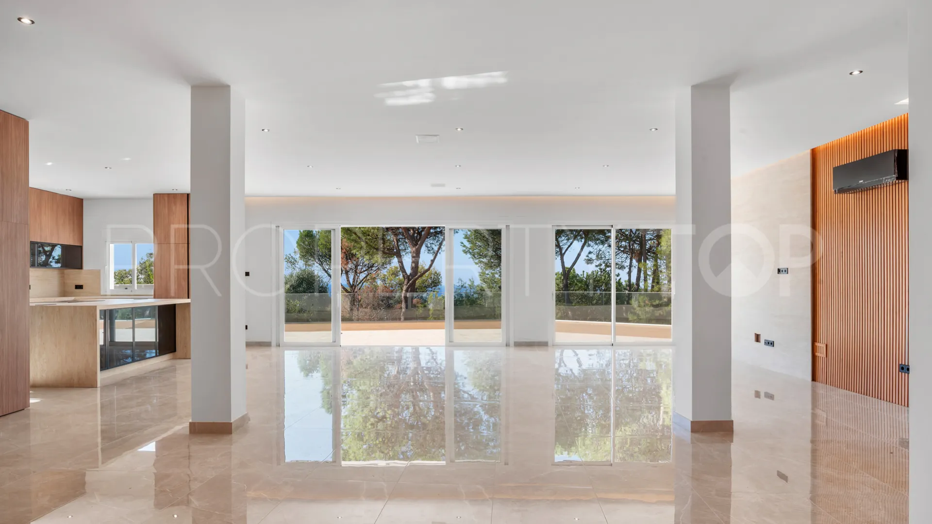 Villa for sale in El Madroñal