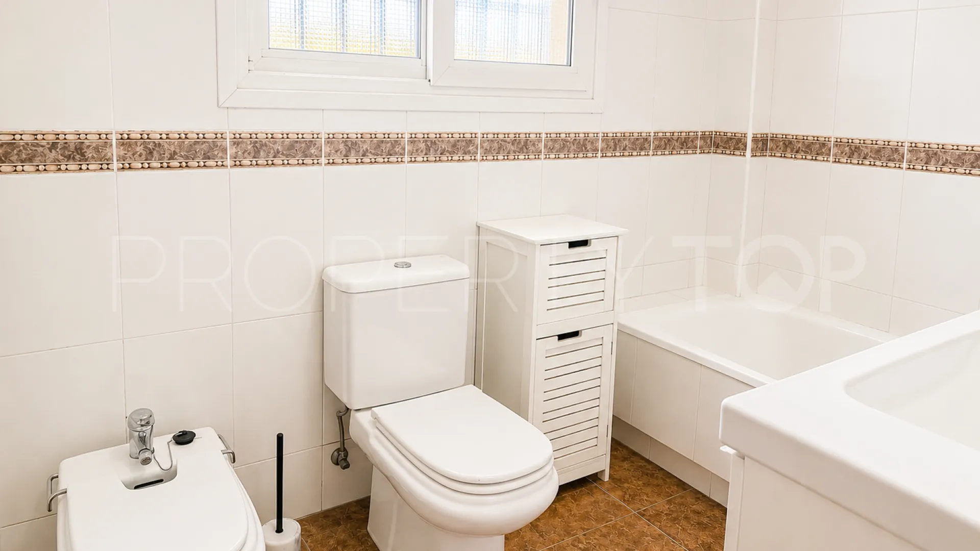 For sale El Padron villa with 5 bedrooms