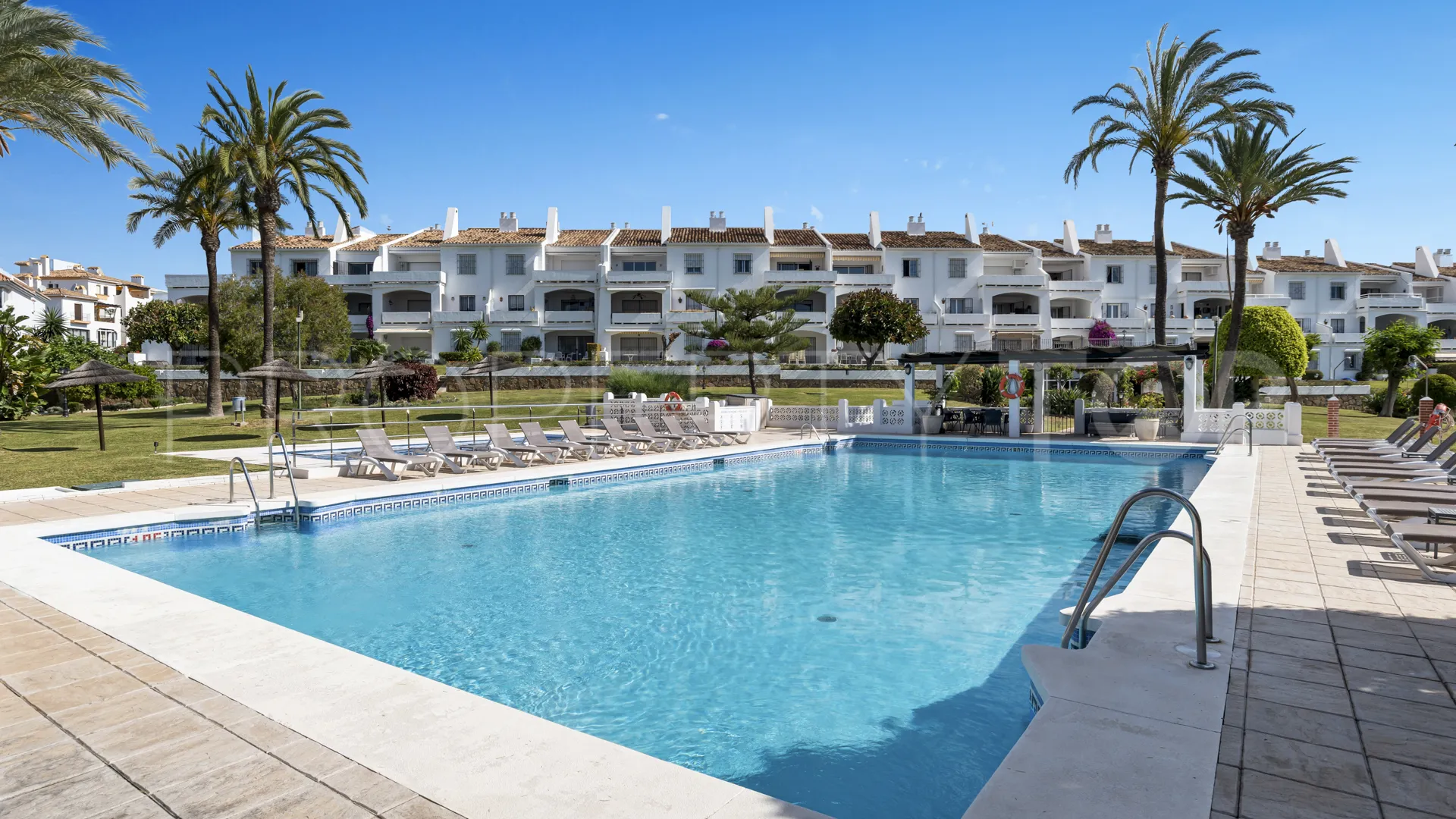 Apartamento planta baja de 3 dormitorios en venta en Malambo