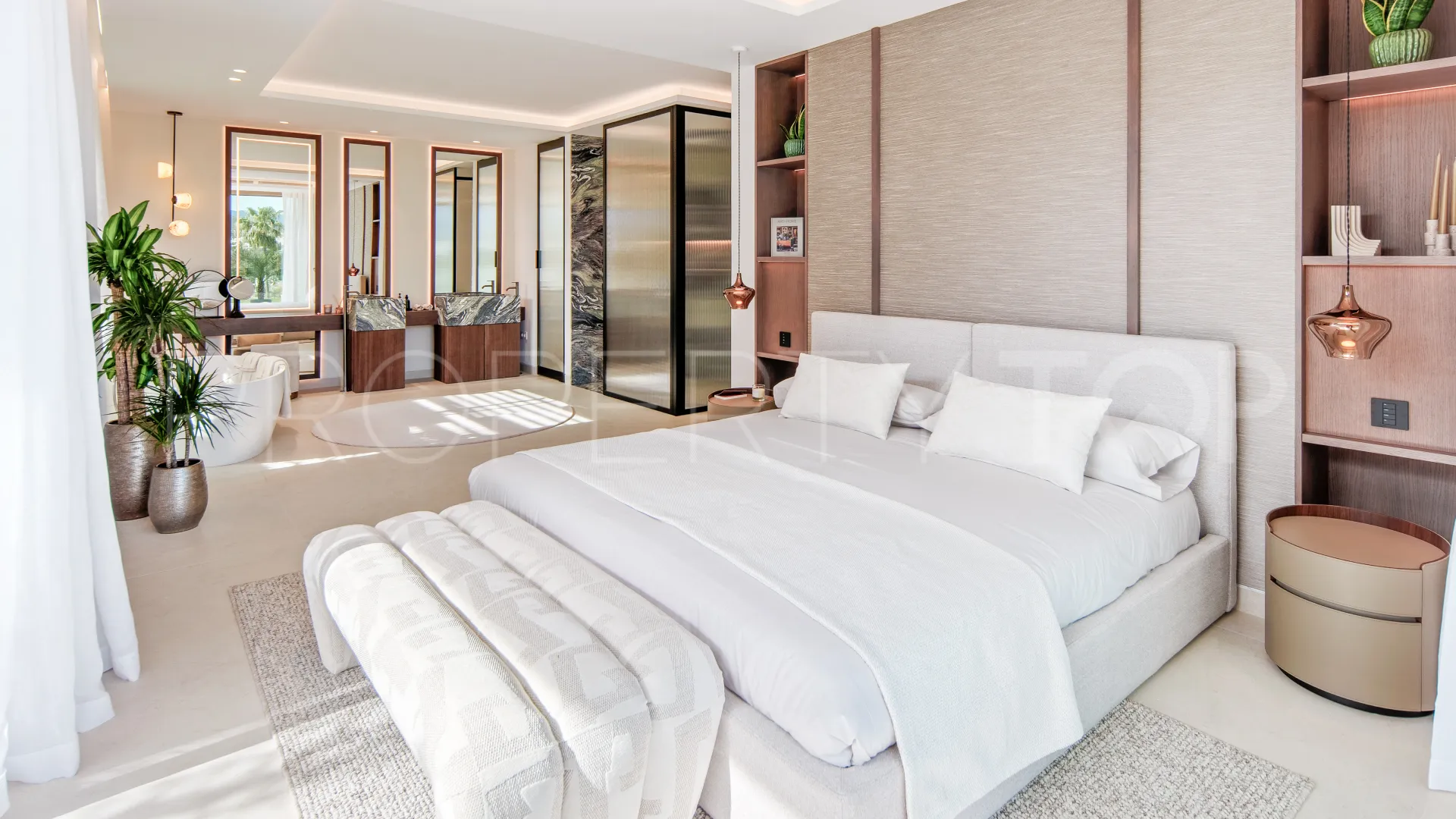 Villa en venta en Nueva Andalucia de 5 dormitorios