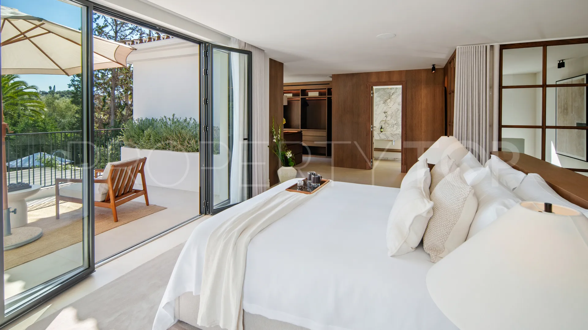For sale 4 bedrooms villa in Las Brisas