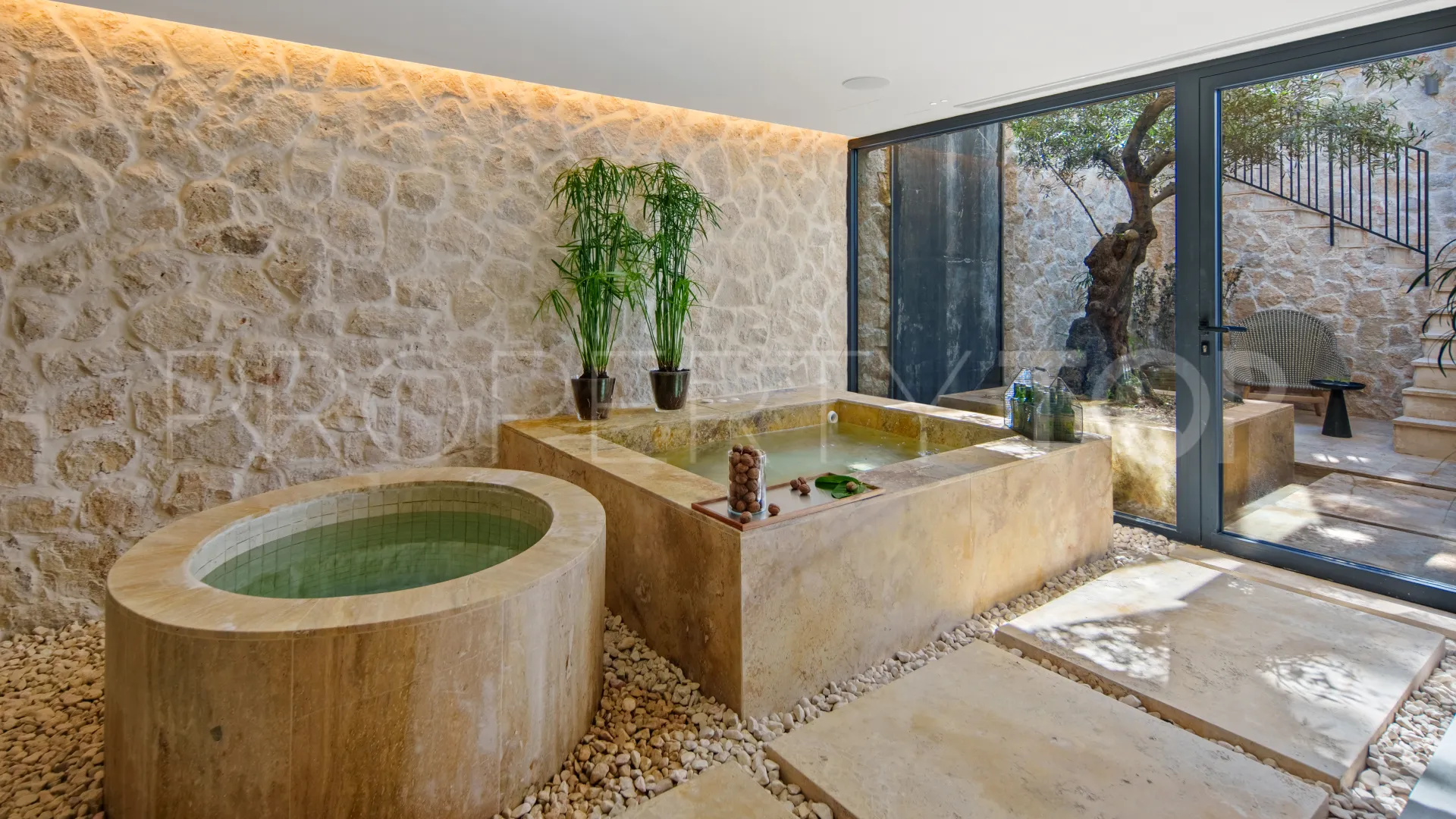 For sale 4 bedrooms villa in Las Brisas