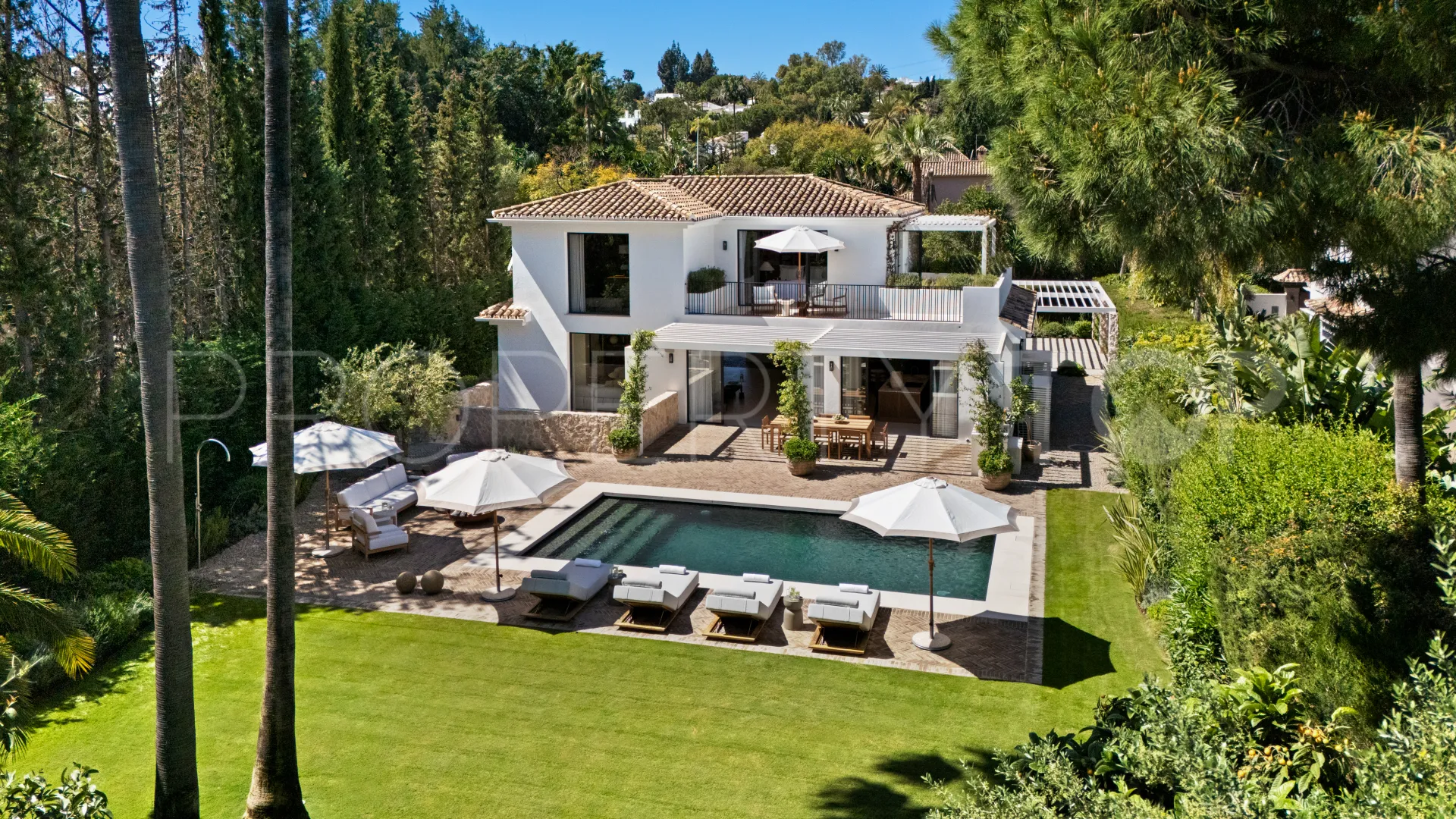 For sale 4 bedrooms villa in Las Brisas