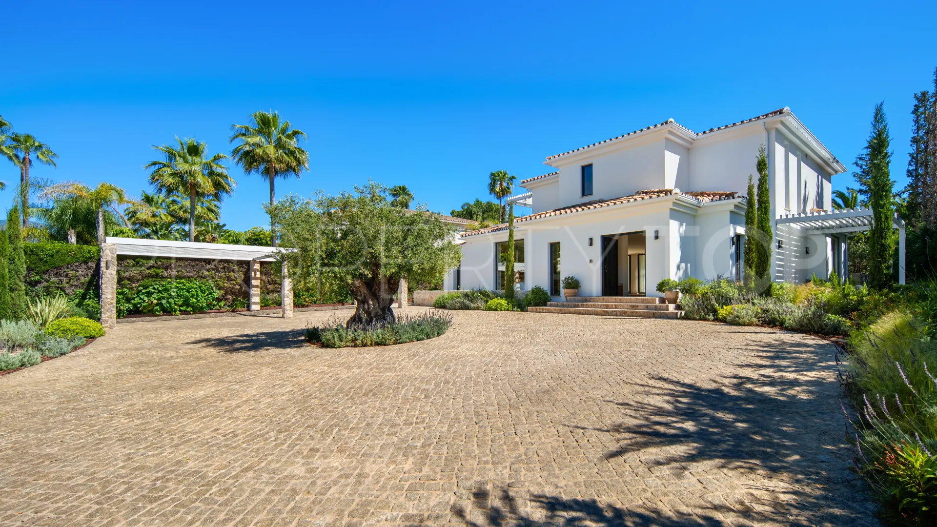 For sale 4 bedrooms villa in Las Brisas