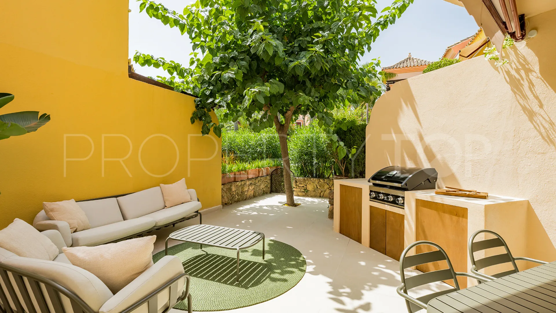4 bedrooms town house for sale in Jardines de las Lomas