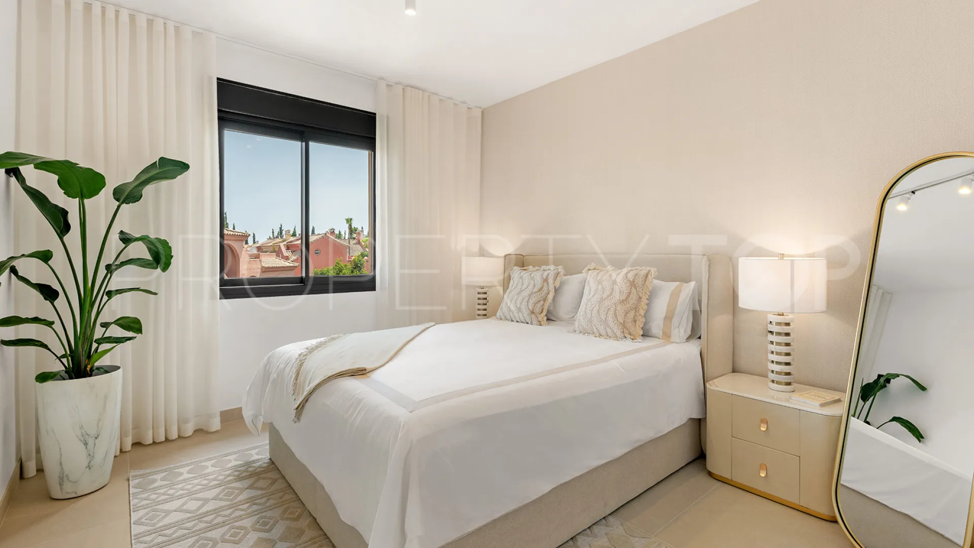 4 bedrooms town house for sale in Jardines de las Lomas