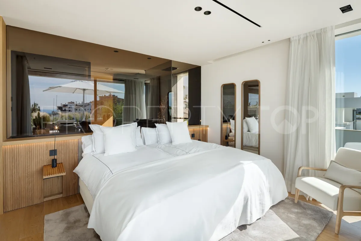 For sale Nueva Andalucia villa