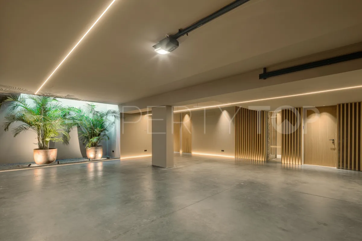 For sale Nueva Andalucia villa
