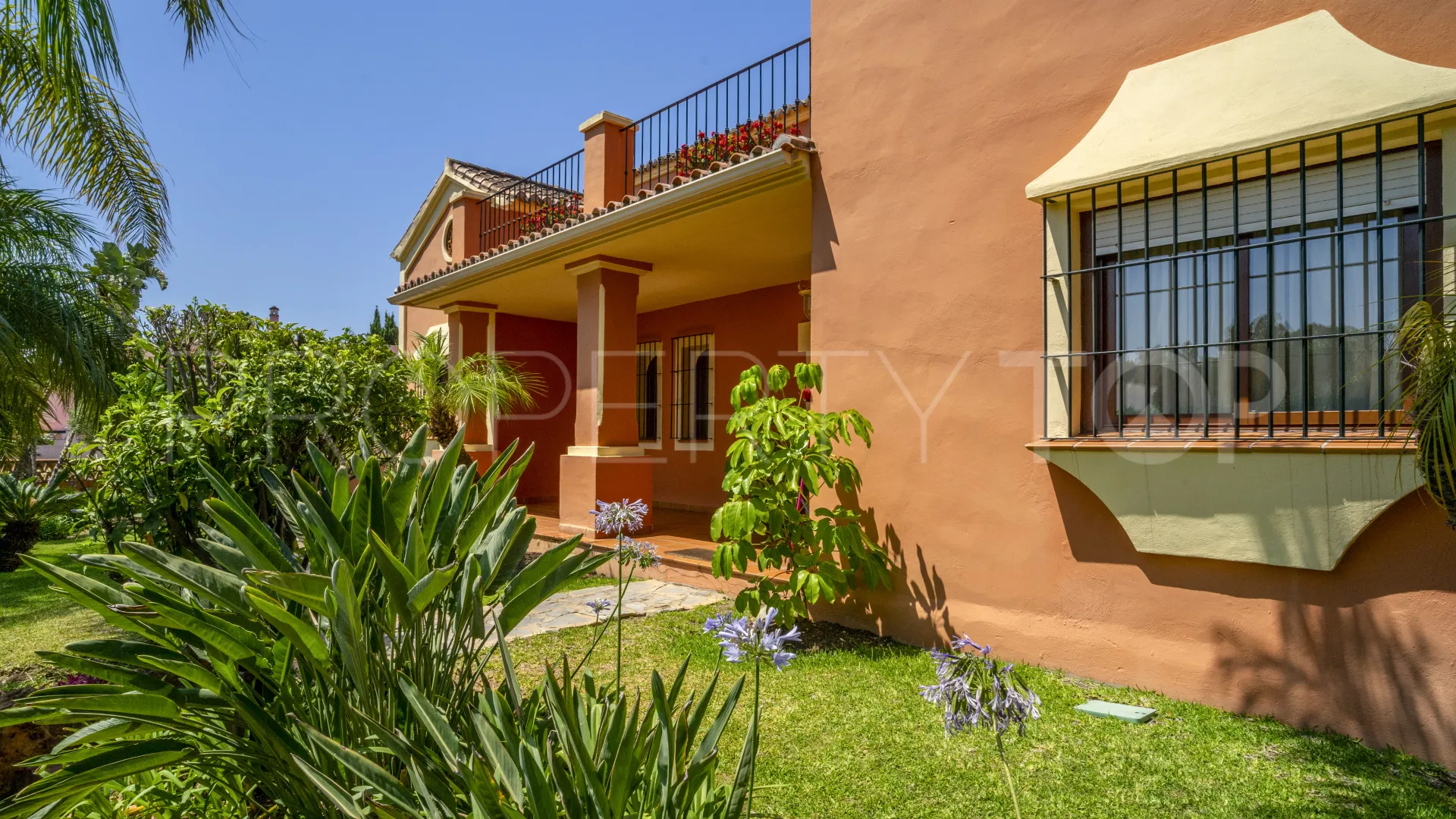 Guadalmina Alta, villa de 6 dormitorios en venta